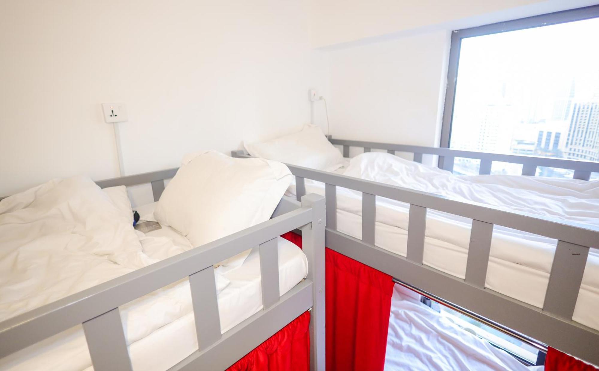Lunar Hostel - Jbr Dubai Exteriör bild
