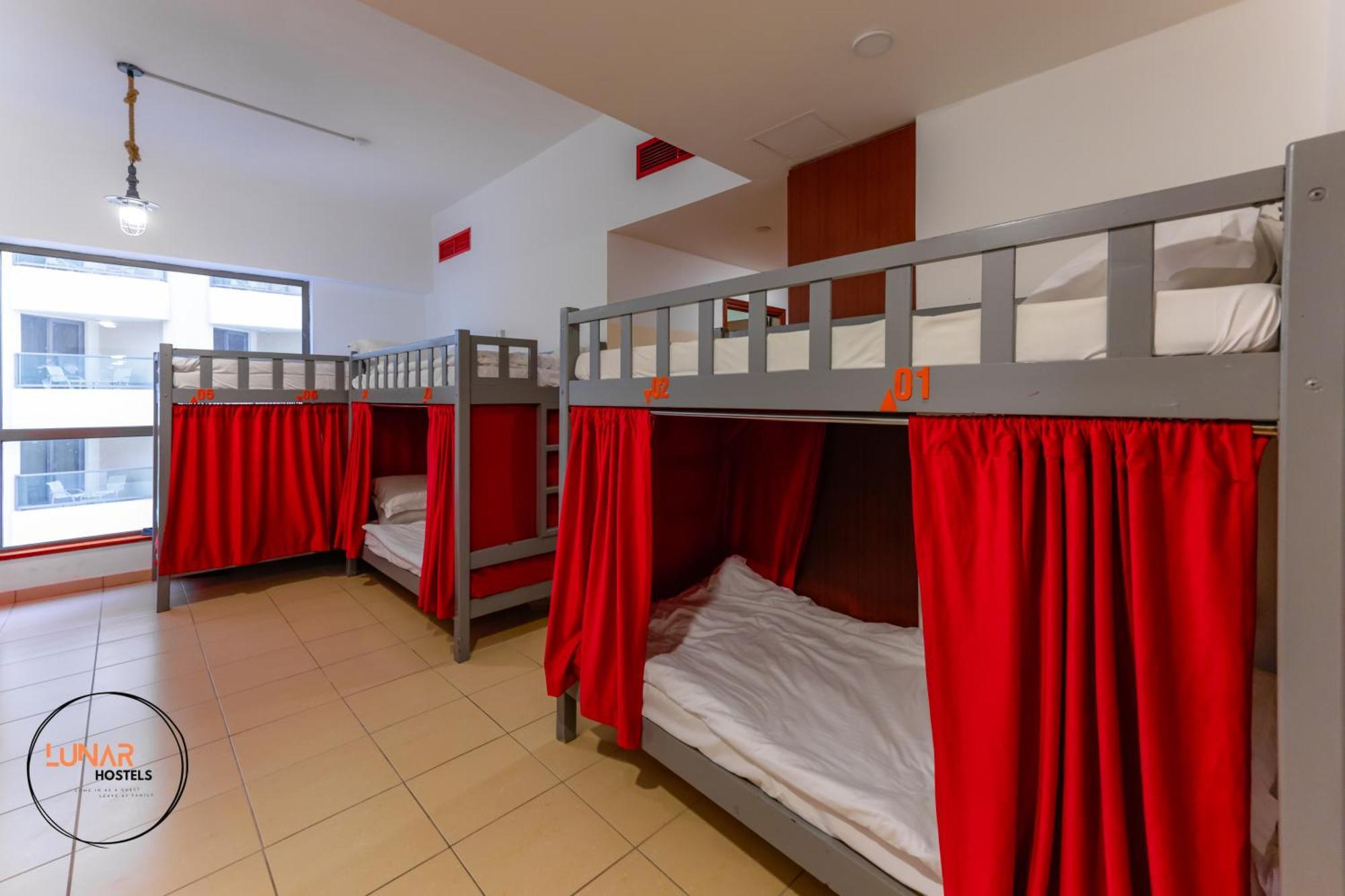 Lunar Hostel - Jbr Dubai Exteriör bild