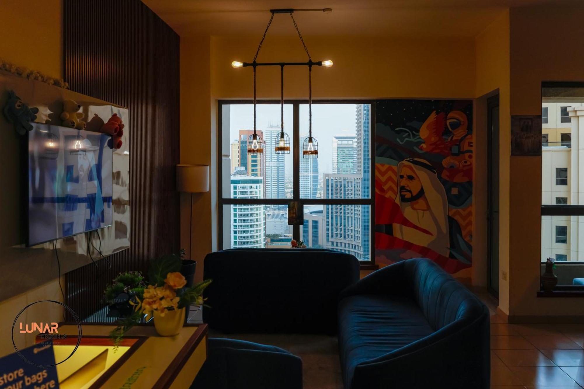 Lunar Hostel - Jbr Dubai Exteriör bild