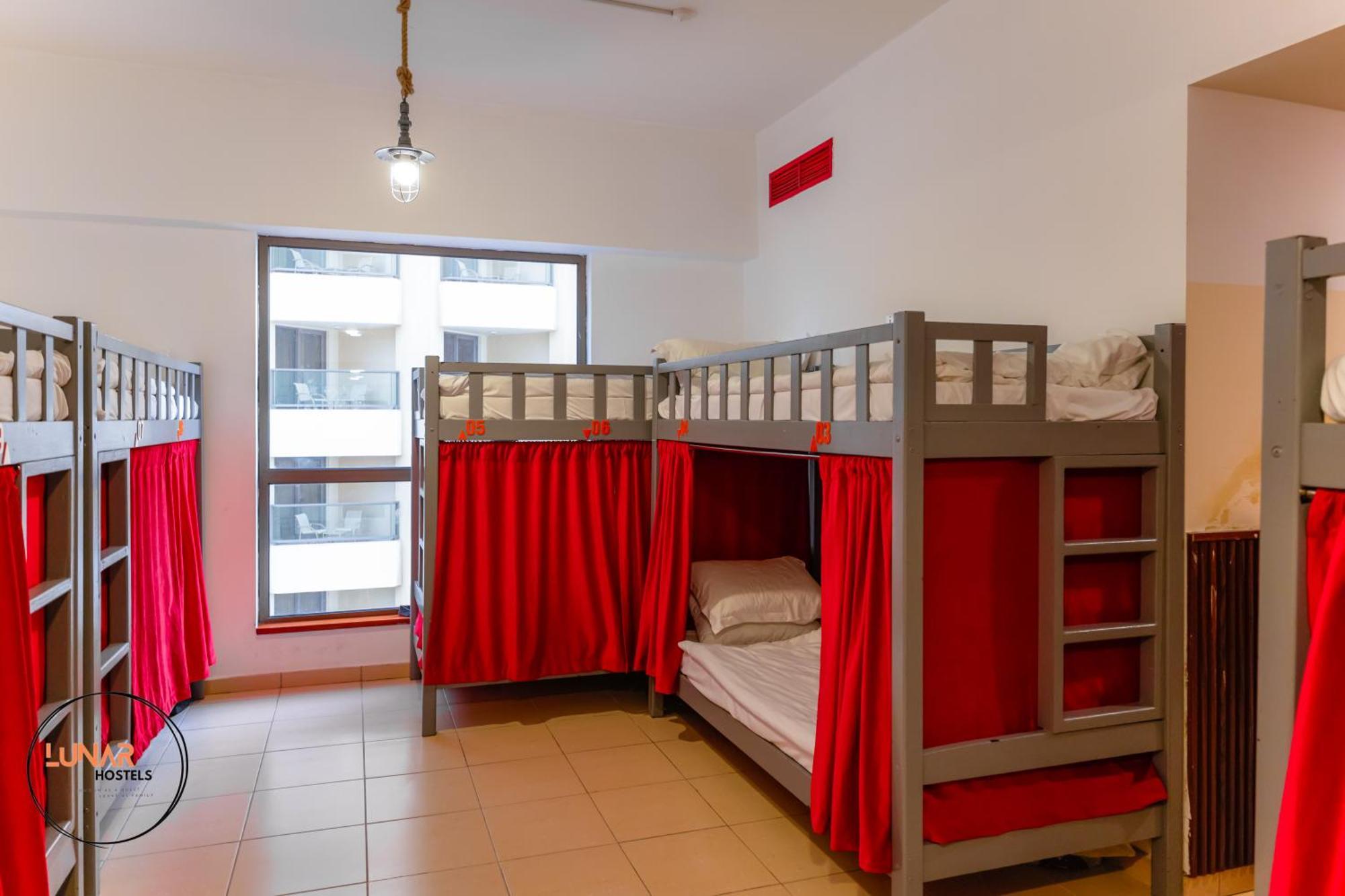 Lunar Hostel - Jbr Dubai Exteriör bild